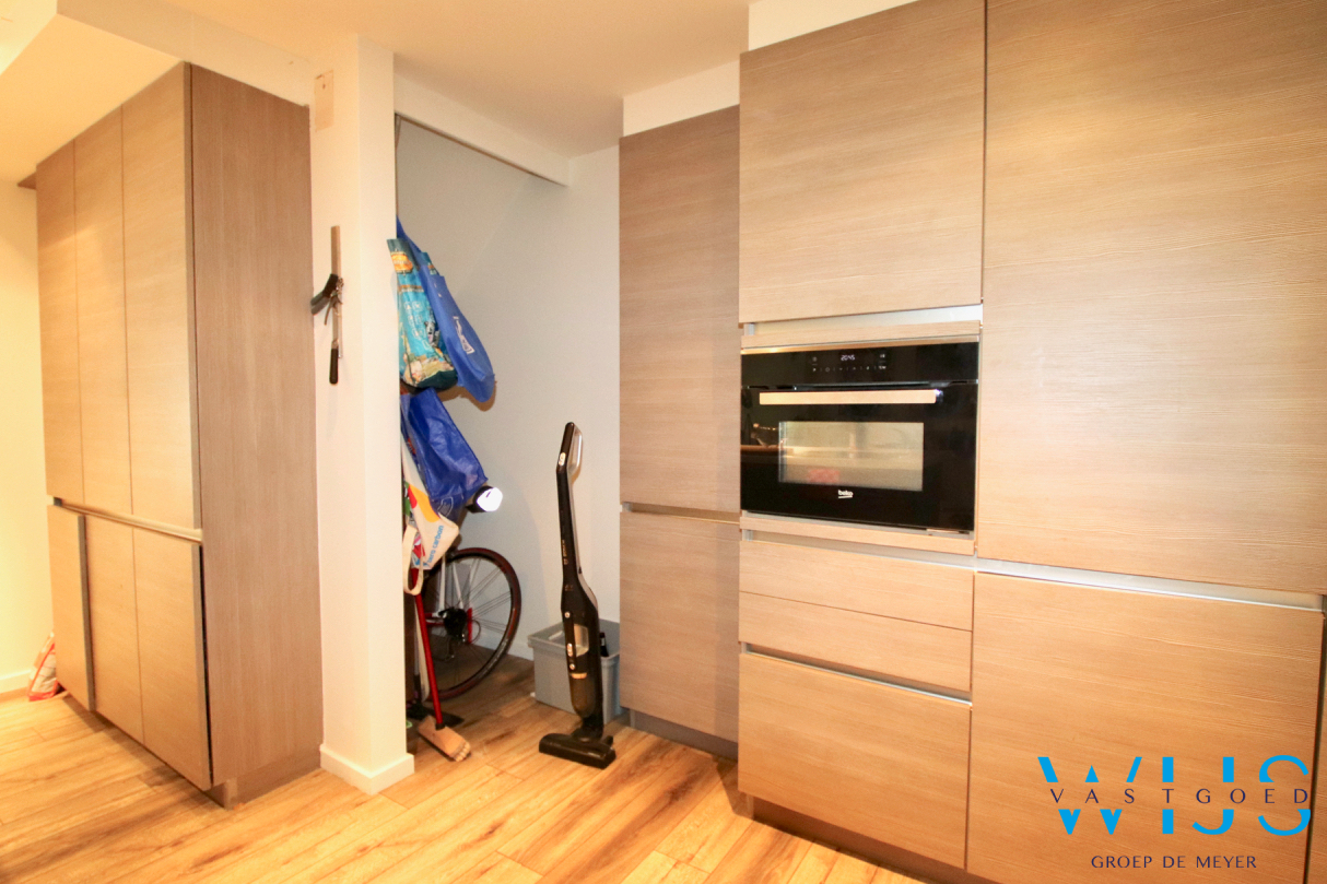 Instapklaar gelijkvloers appartement met 1 slaapkamer &amp; binnenkoer te ASSENEDE! 