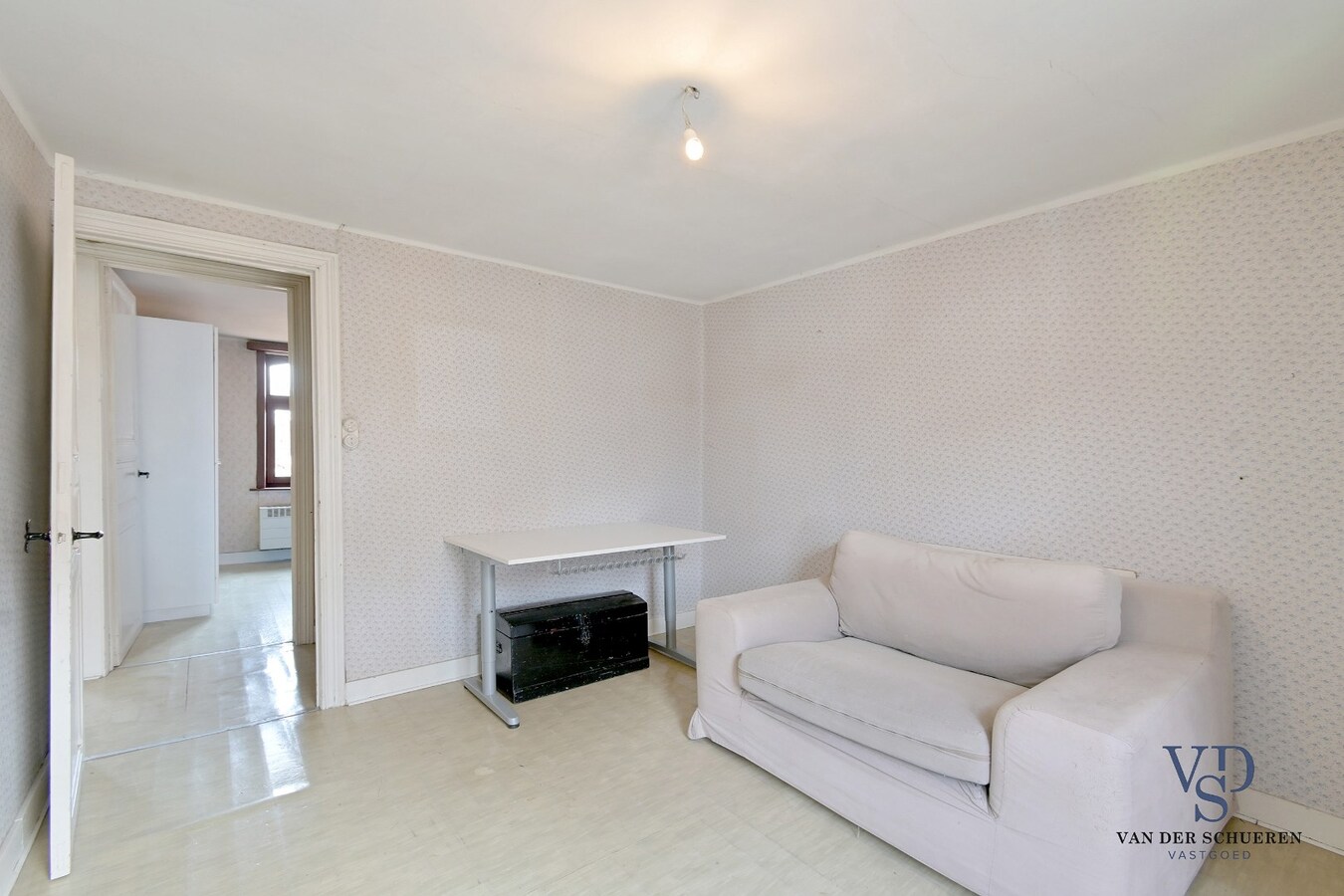 Ruime woning met opslagruimte 