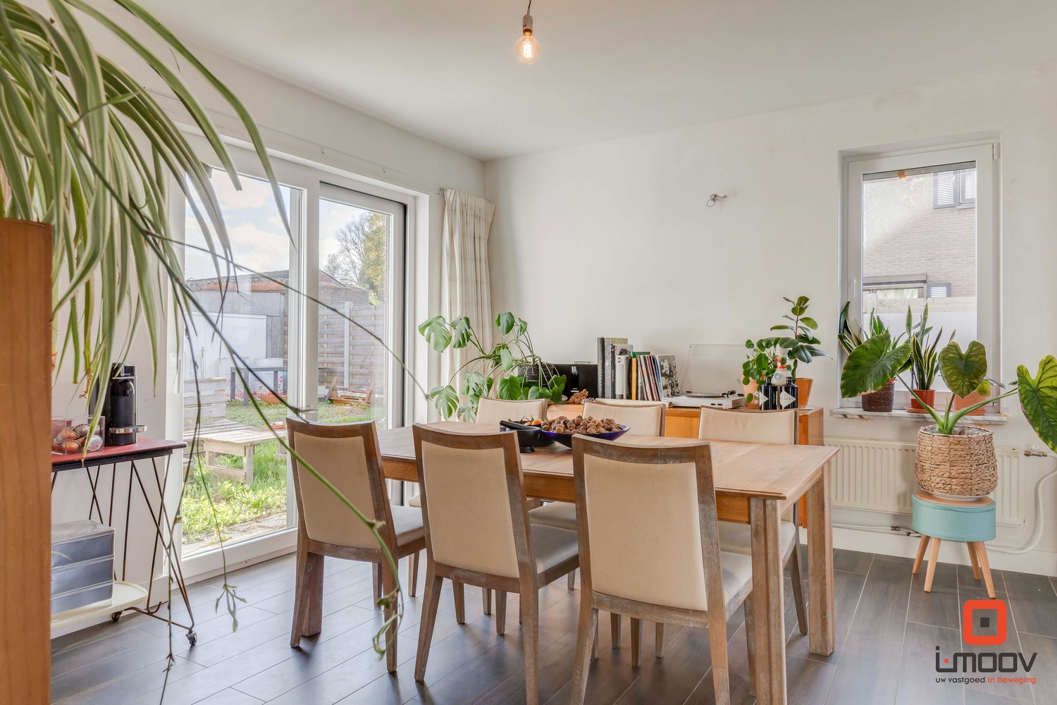 Lichtrijke woning gelegen te Balegem 