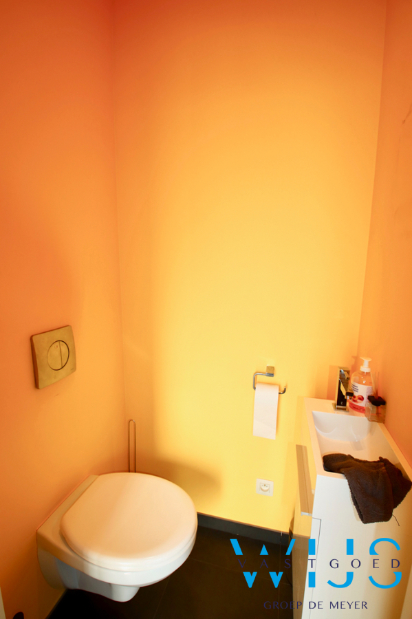 Instapklaar woonhuis met 2 slaapkamers &amp; tuin te SLEIDINGE ! 