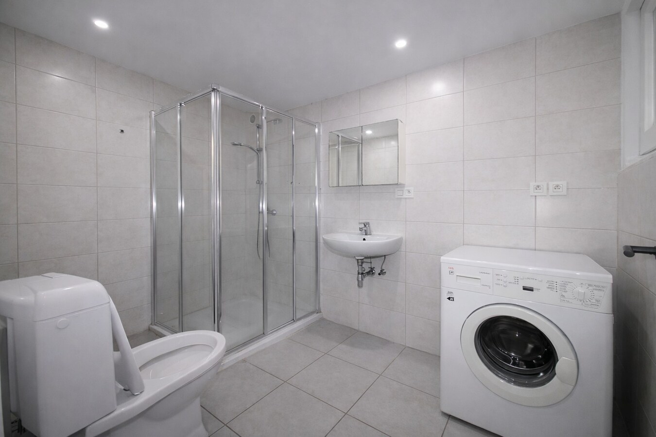 Te koop: Centraal gelegen woning met twee slaapkamers, zolderverdieping, EPC label C én tuin in Sint-Niklaas! 