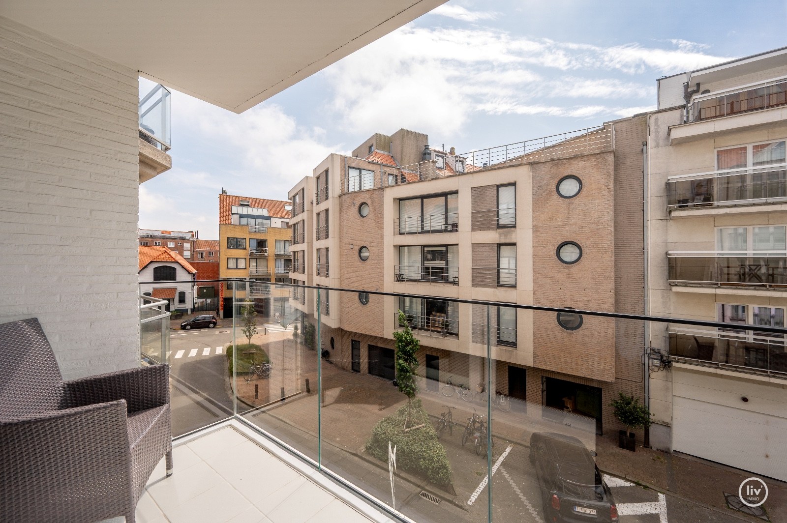 Appartement confortable d'une chambre avec terrasse ensoleillée situé dans un emplacement de premier choix près de l'avenue Dumortier. 