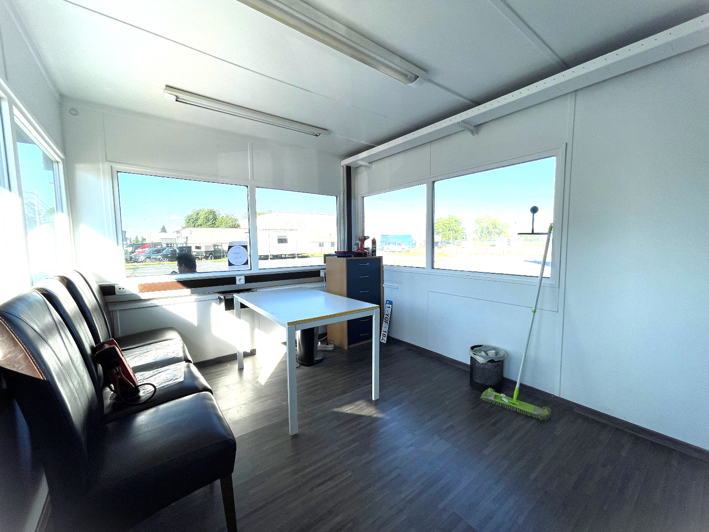 Verhard terrein van 2896m² 