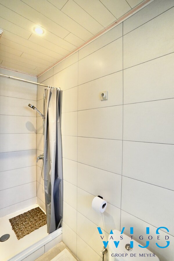 Instapklare gezinswoning met 4 slaapkamers in woonwijk te EVERGEM ! 