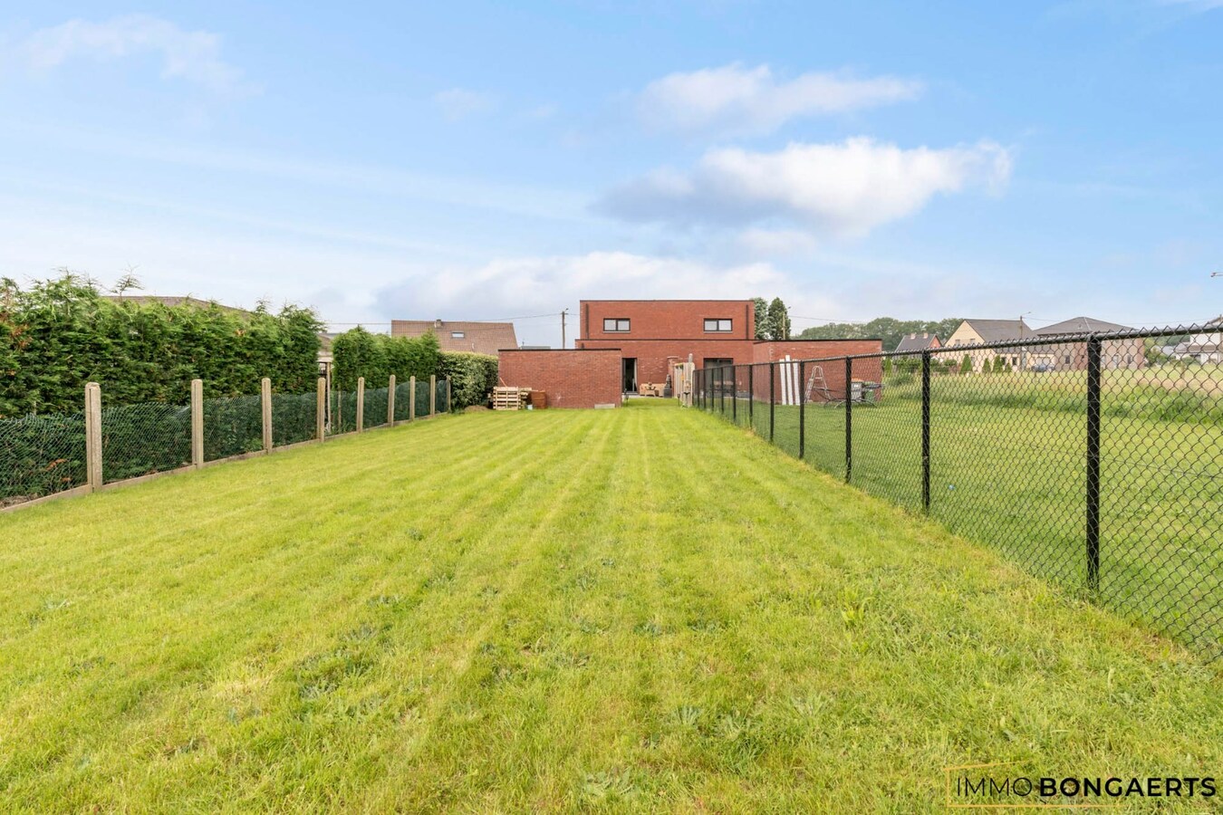 Moderne woning in het centrum van Opglabbeek met 3 slaapkamers. 