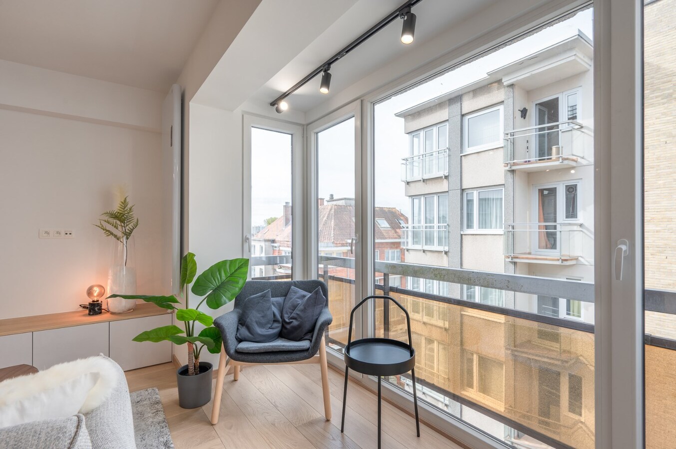 Zeer leuk, volledig gerenoveerd en ingericht vakantieappartement te Duinbergen 