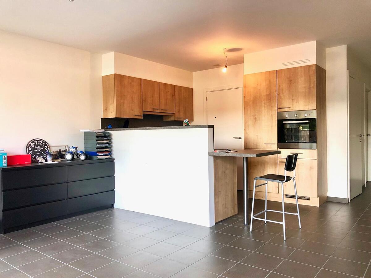 Tof appartement (residentie ‘De Hermannen’), vlakbij centrum Oudenaarde en nabij N60. 