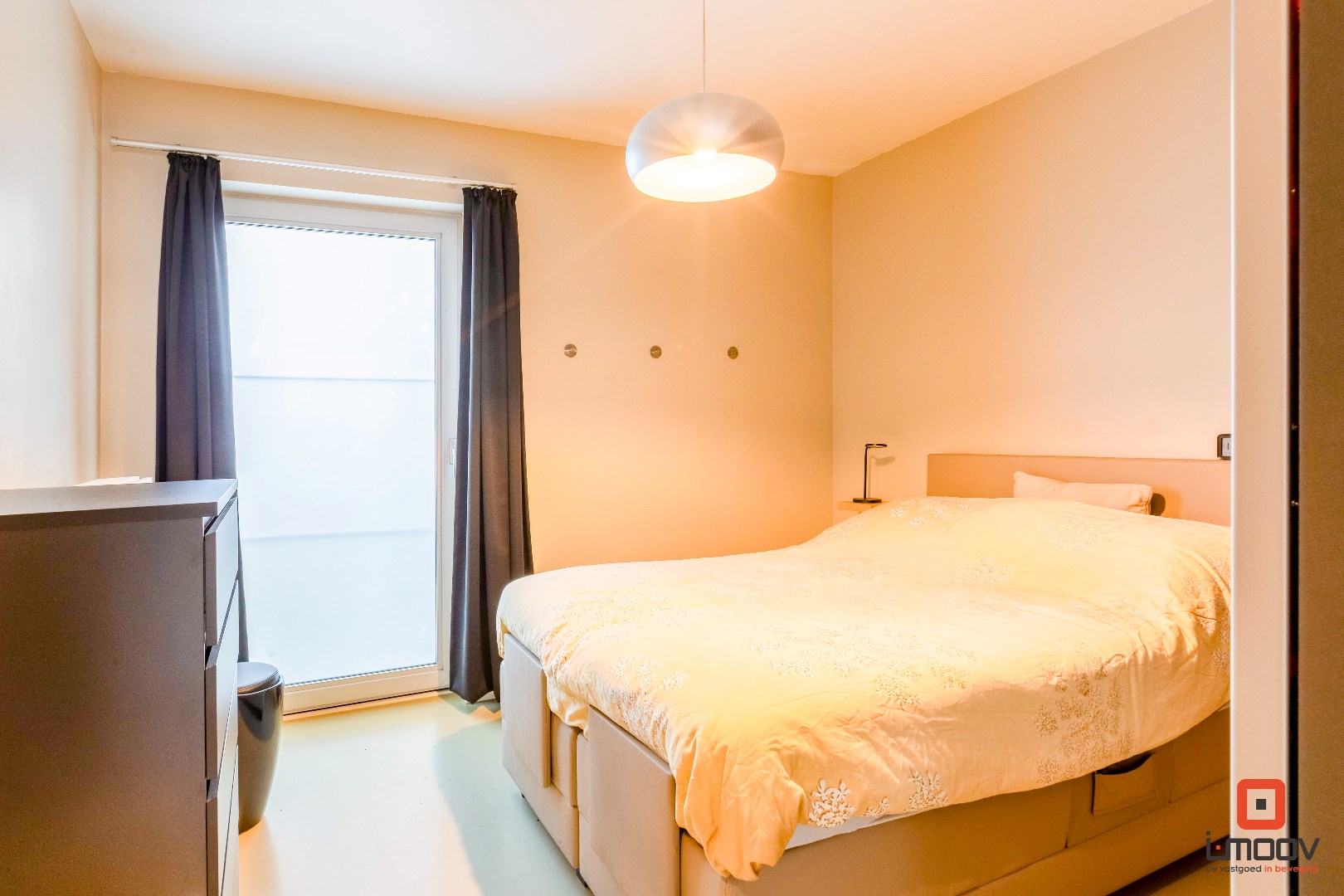 Karaktervol pand aan het Rommelwaterpark: industriële charme met huiselijke warmte. 