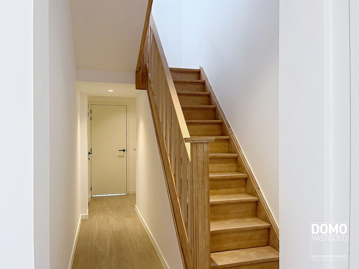 Ruimte, licht en comfort: instapklare woning met 4 slaapkamers in Kermt 