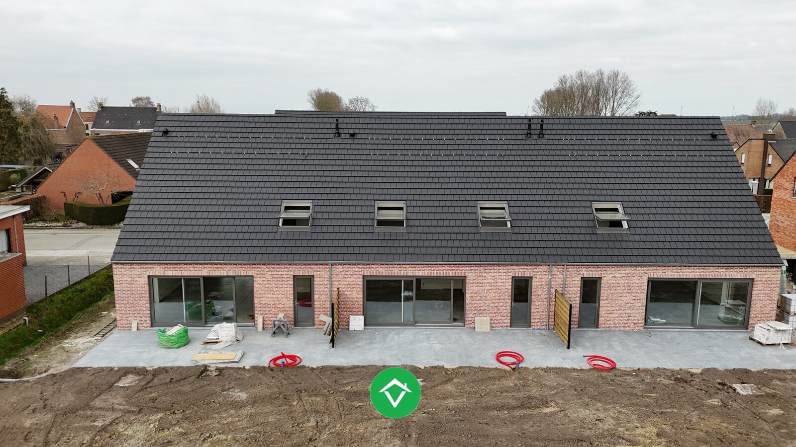 Moderne nieuwbouwwoning met drie slaapkamers en ruim terras in Moere 