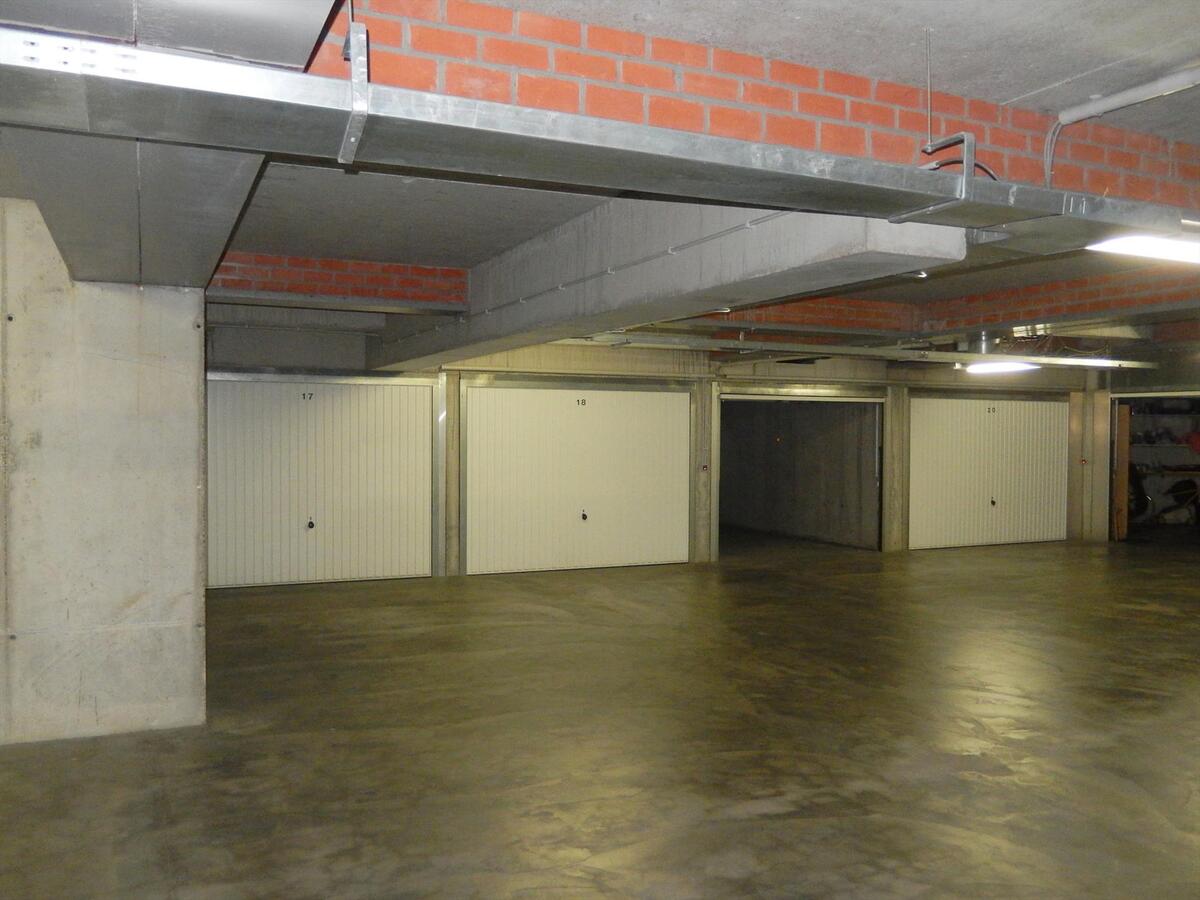 Gesloten garagbox te Jabbeke 