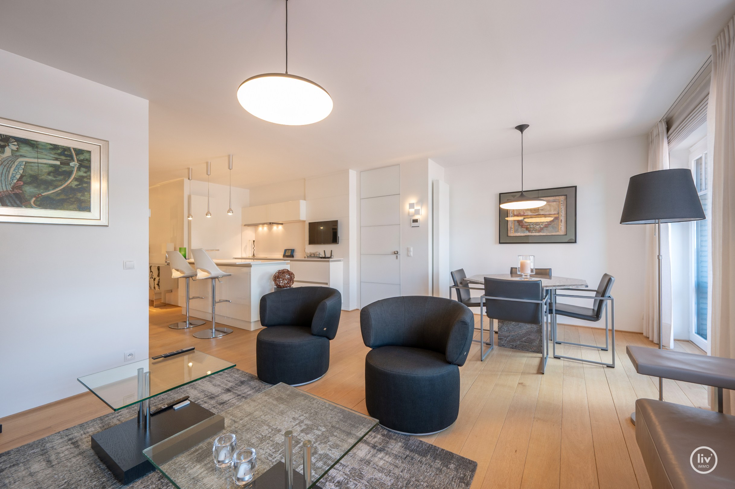 Appartement élégant et prêt à emménager avec une chambre à coucher et une terrasse ensoleillée près du Zegemeer et de la Lippenslaan. 