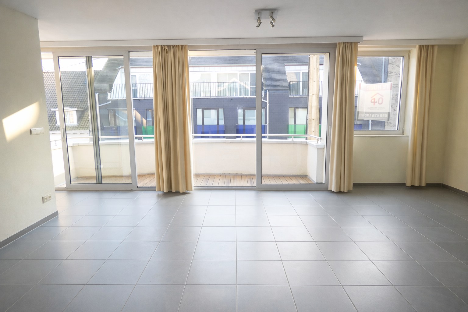 Ruim 2-slpk appartement (101 m²) met zonnig terras, Kortemark 