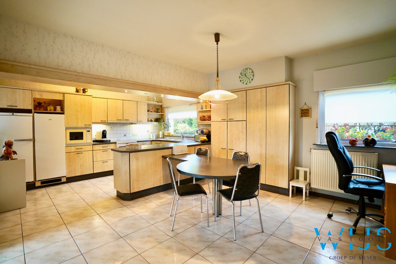 Vrijstaand woonhuis op 528m² te Kluizen ! 