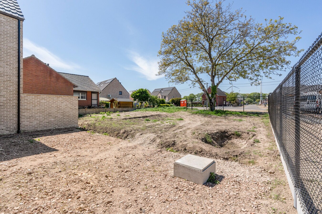 Afgewerkte halfvrijstaande BEN-woning op een perceel van 4a62ca in landelijk project te Voorshoven, een gehucht van Neeroeteren! 