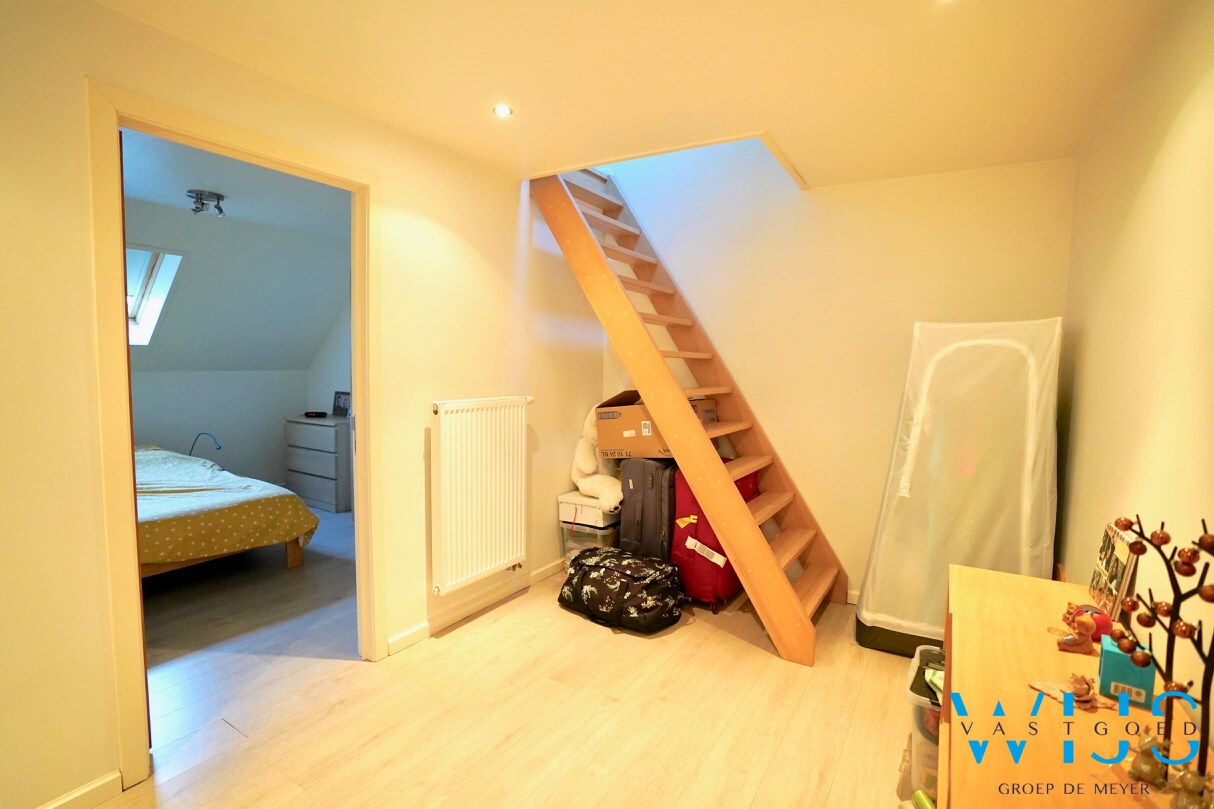 Instapklaar woonhuis met tuin te centrum WAARSCHOOT ! 