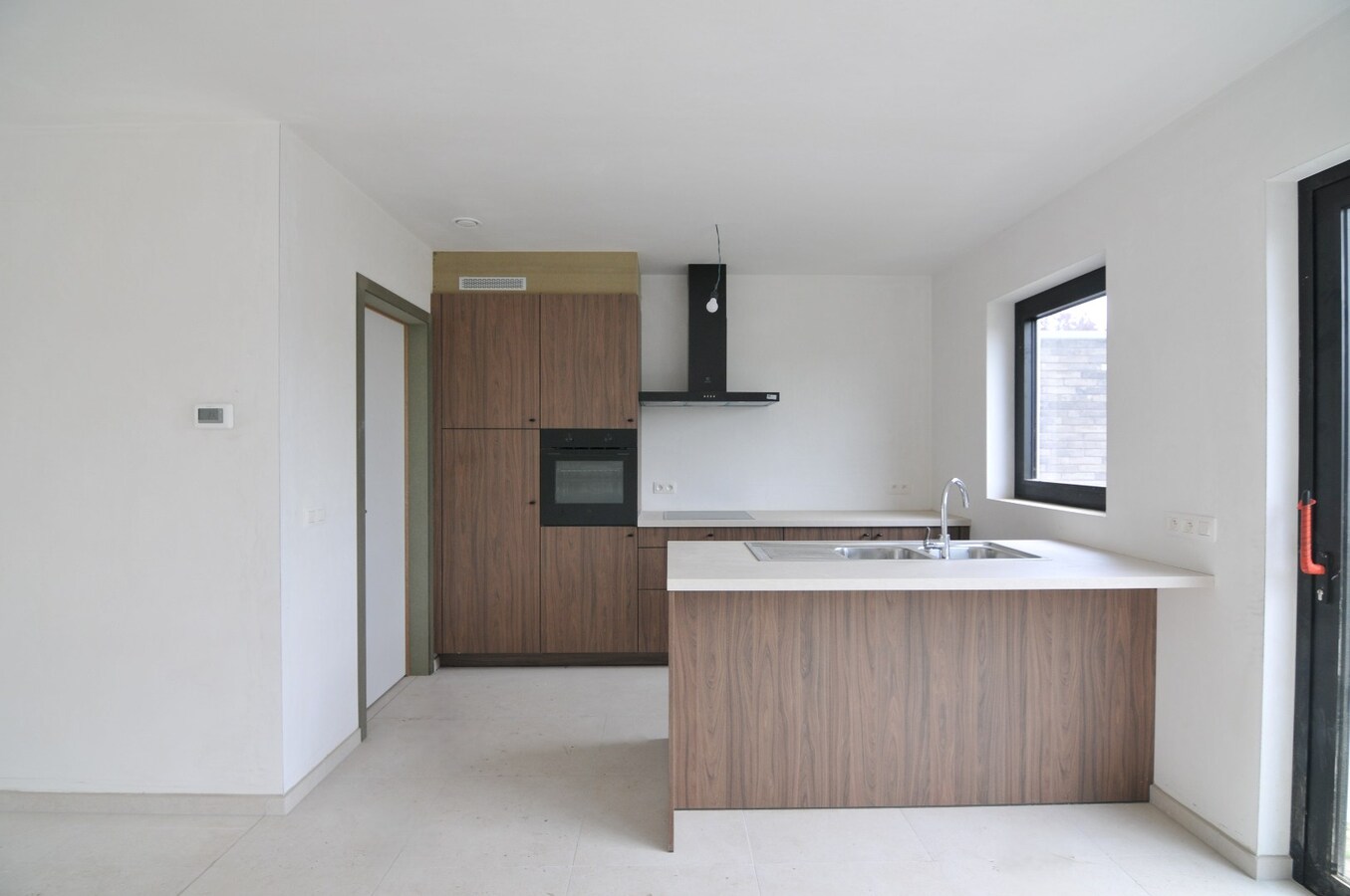 Nieuwbouwwoning te koop in rustige verkaveling te Sint-Baafs-Vijve 