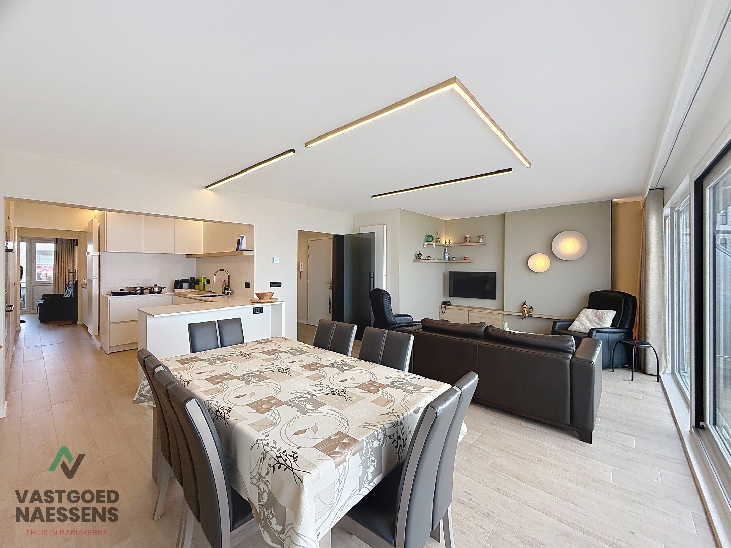 SCHITTEREND VERNIEUWD 3 SLPK APP MET ZICHT OP ZEE EN TERRAS 