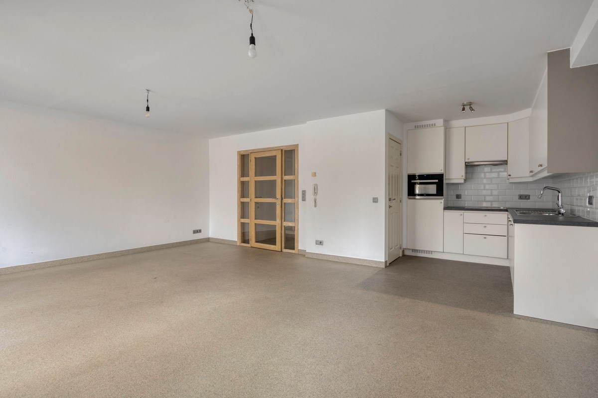 Instapklaar appartement met 2 slpk., staanplaats en berging in Tessenderlo-Schoot 