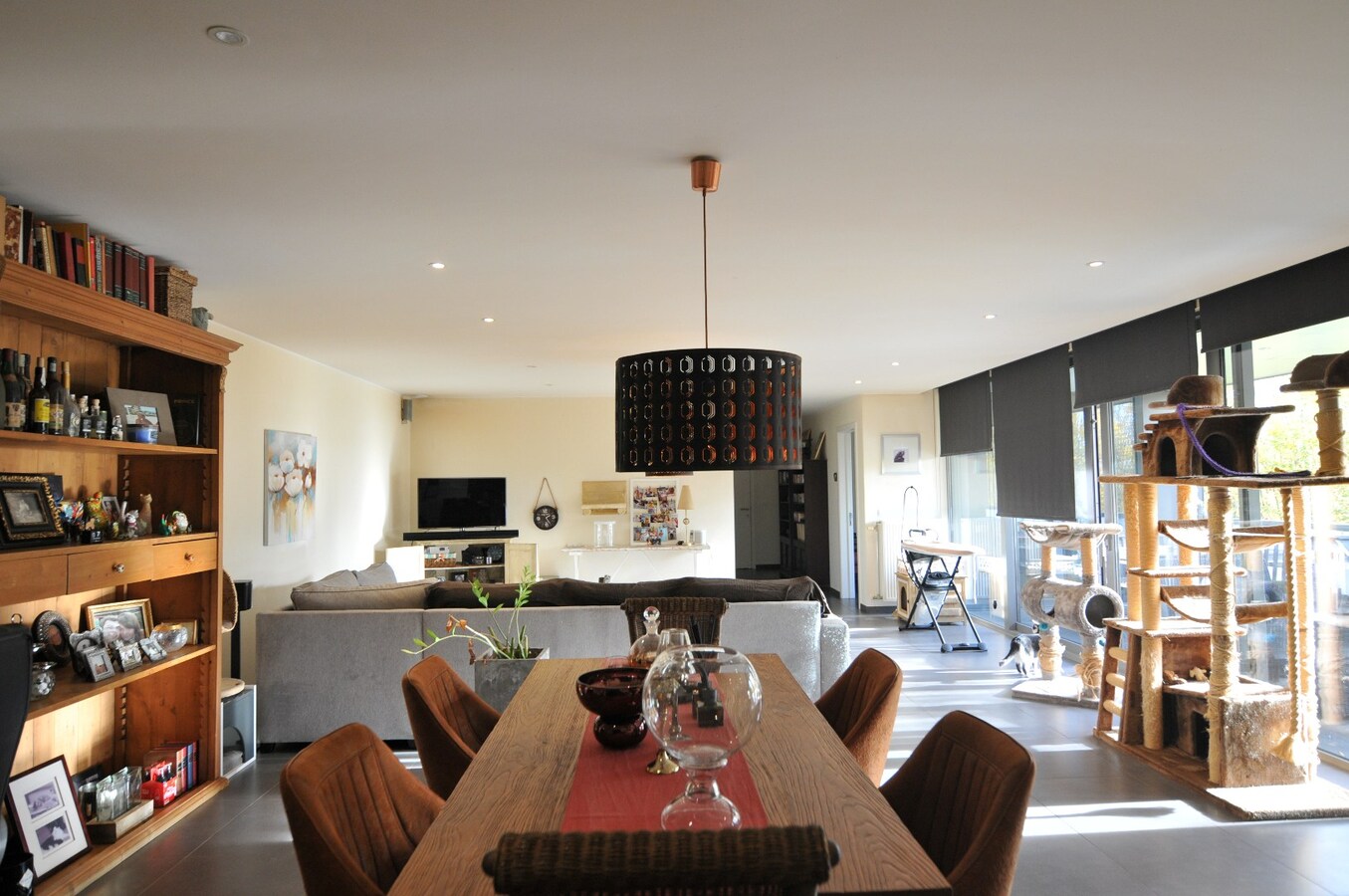 6 appartementen met elk 2 slaapkamers 