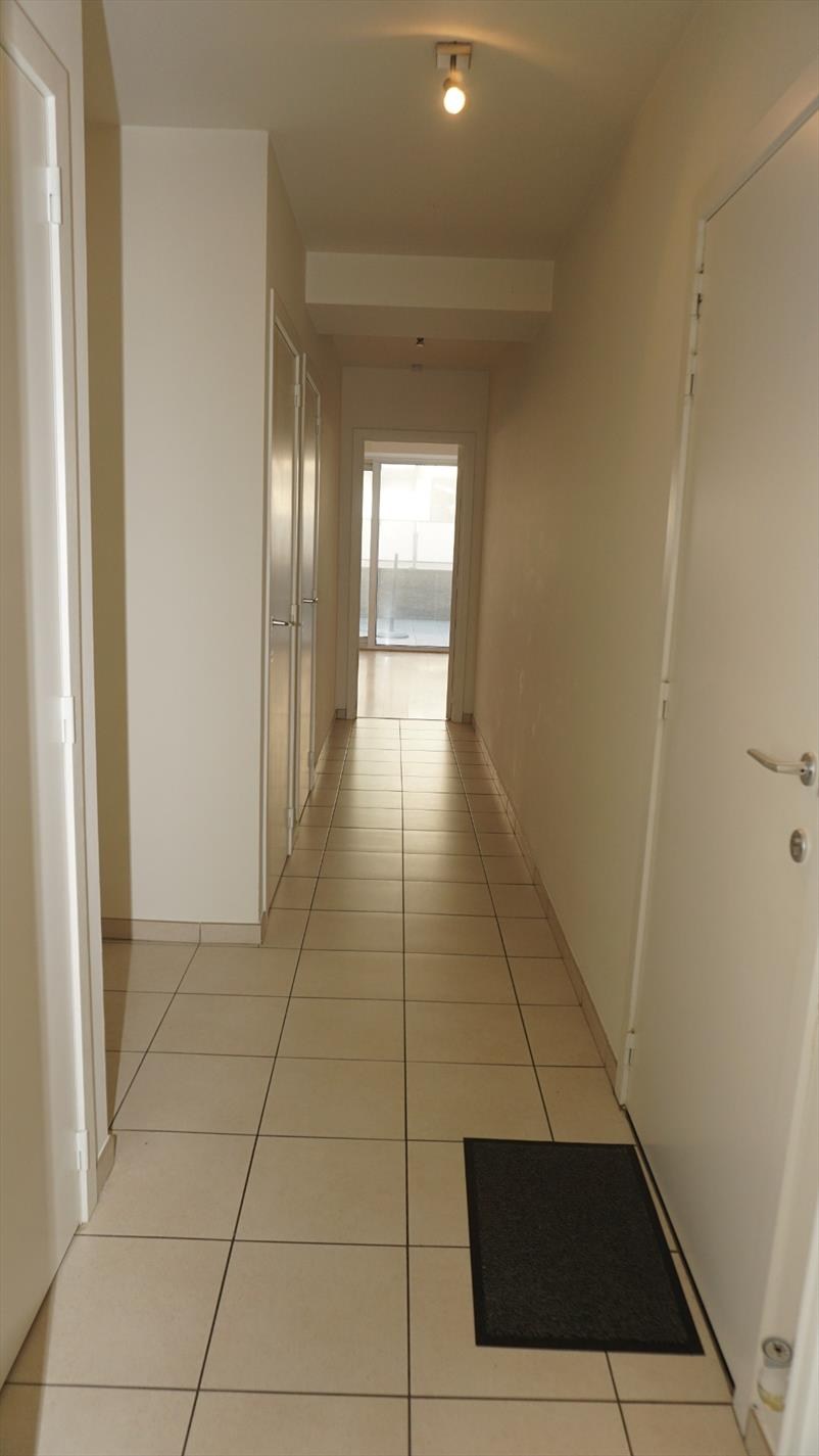 APP. AU REZ-DE-CHAUSSEE AVEC TERRASSES A 50 METRES DE LA DIGUE 