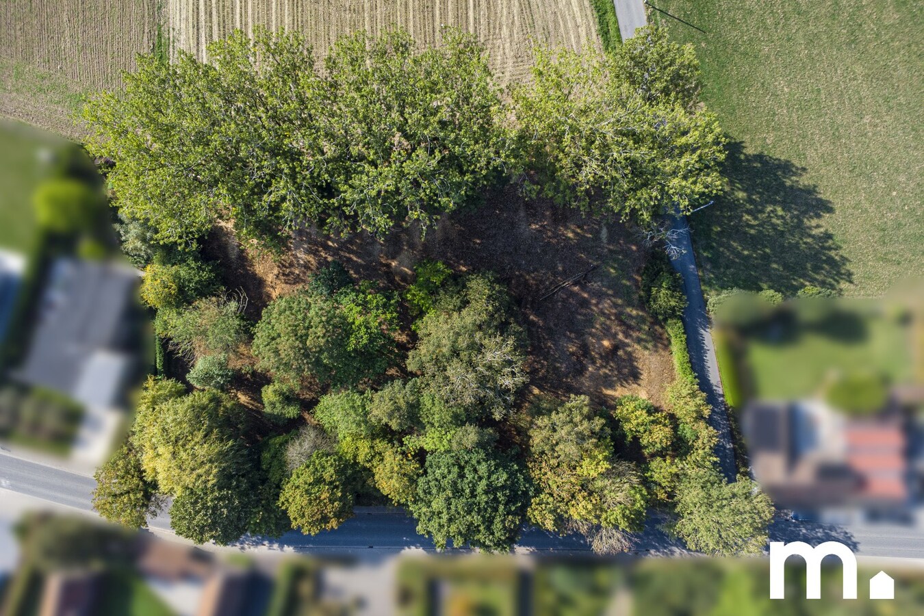 Exclusief bouwperceel (5305 m2 ) met panoramisch verzicht op toplocatie in Kortrijk ! 