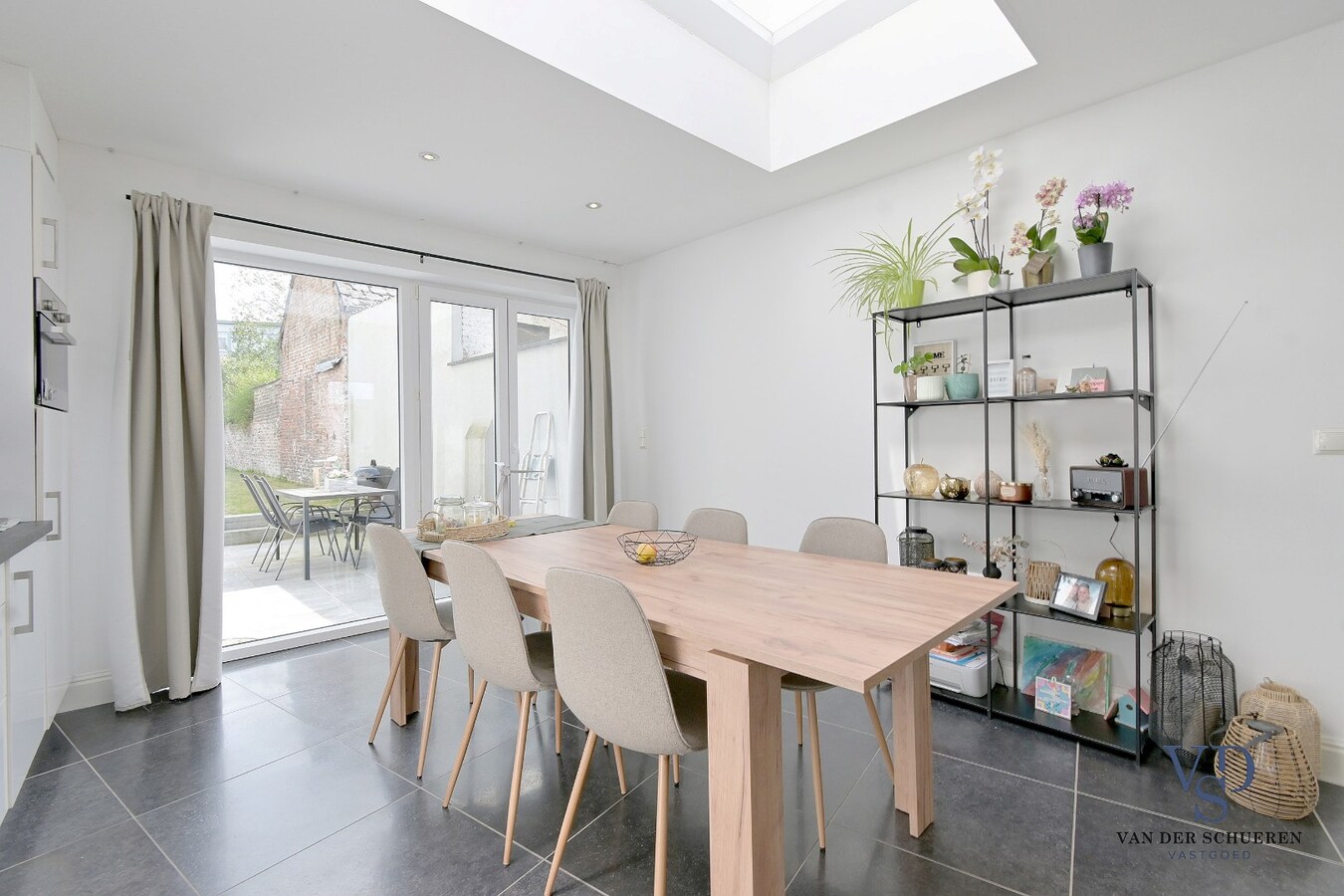 Comfortabele woning met tuin op topligging in Gavere. 