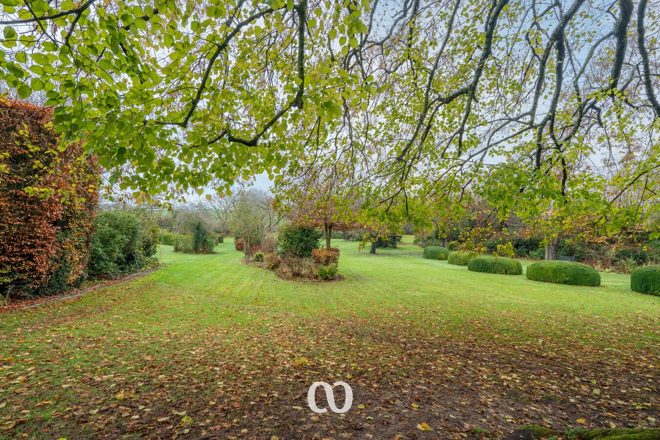 Exclusieve villa met unieke parksetting in Mater 