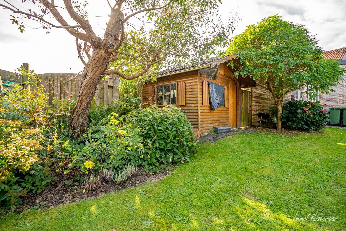 Charmante tweegezinswoning met paardenstallen op ca. 20 are in Bilzen 