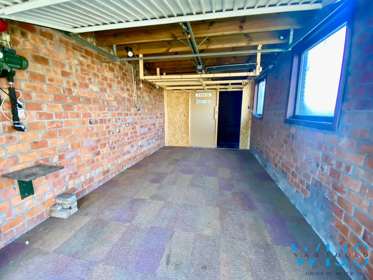 Ruime gezinswoning met 4 slaapkamers te Bassevelde ! 