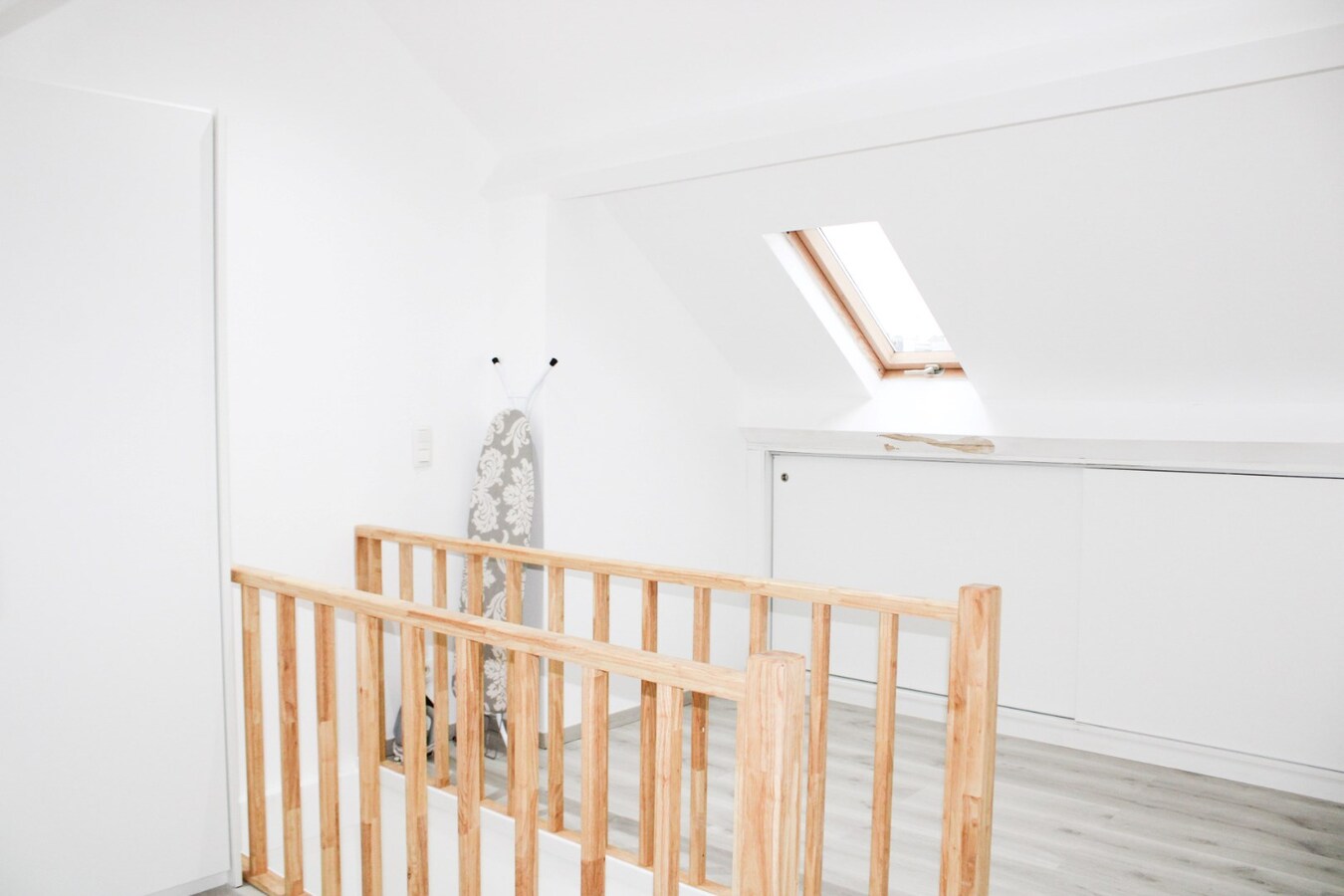 Instapklare woning in het hart van Sint-Niklaas met 5 slaapkamers en inpandige garage 