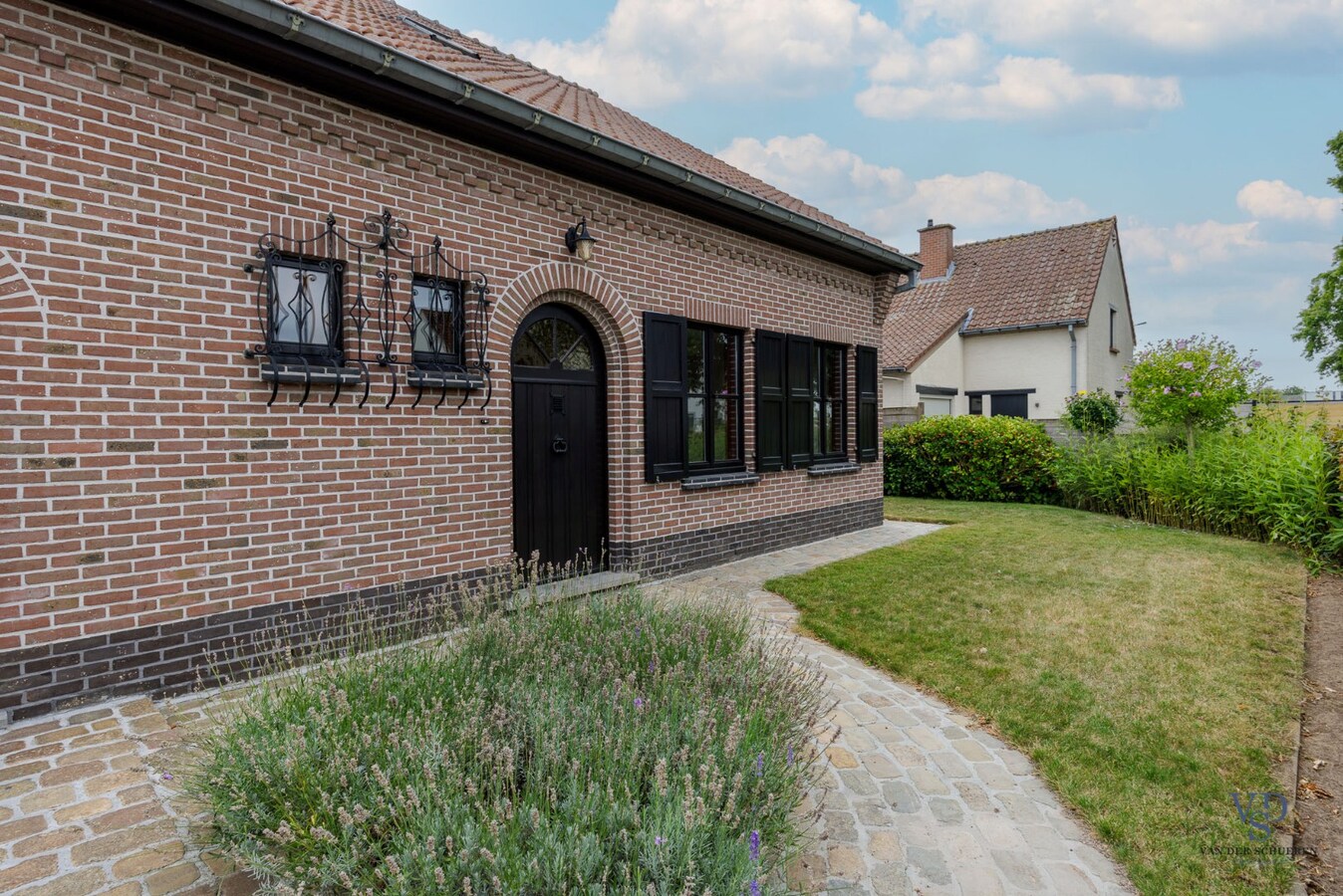 Bijzonder ruime (295m²) gezinswoning in Asper 