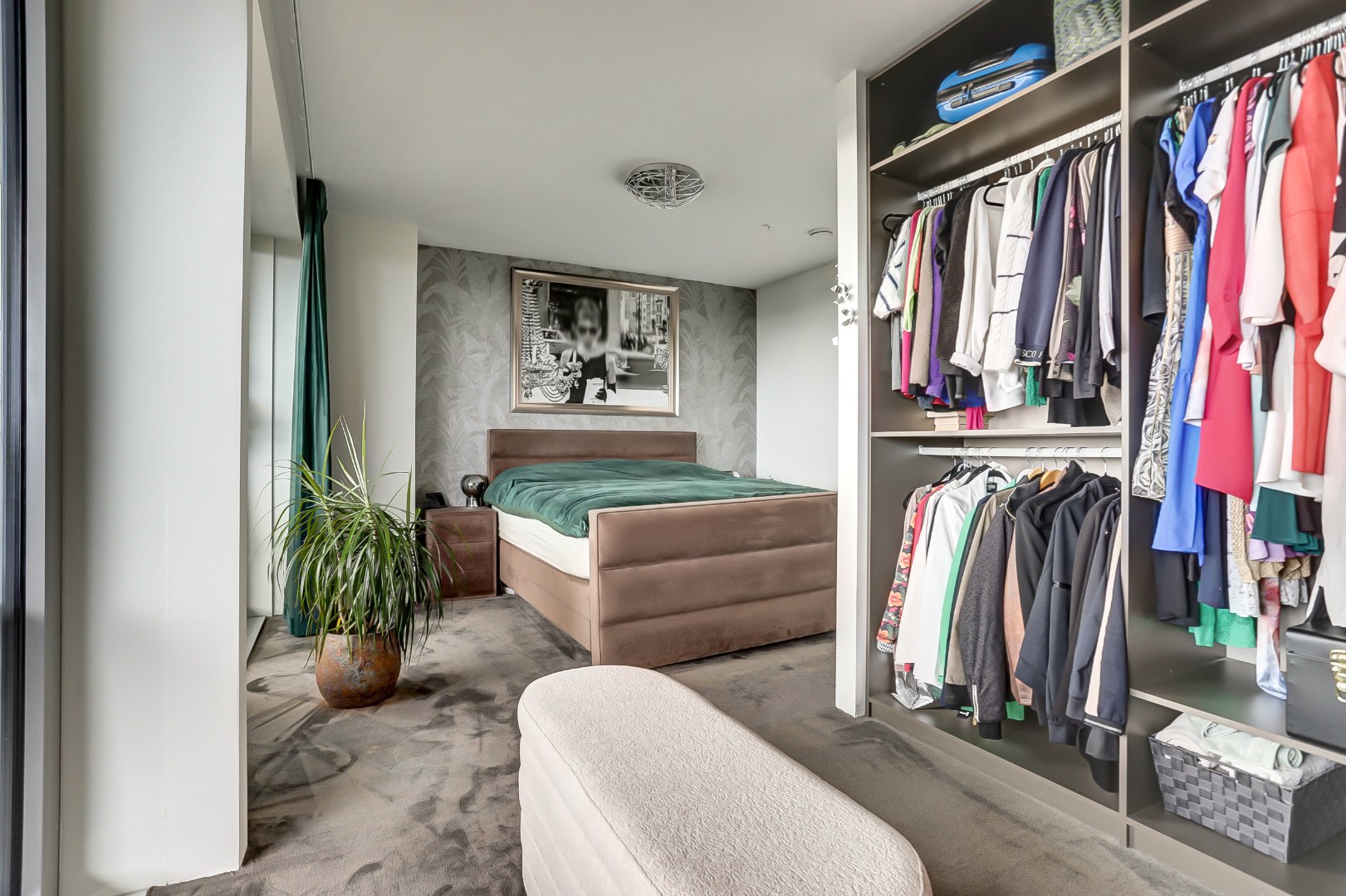 Ultiem luxe wonen in de iconische The CoolTower met spectaculair uitzicht, royaal terras (34 m²) en moderne afwerking in het bruisende hart van Rotterdam! 