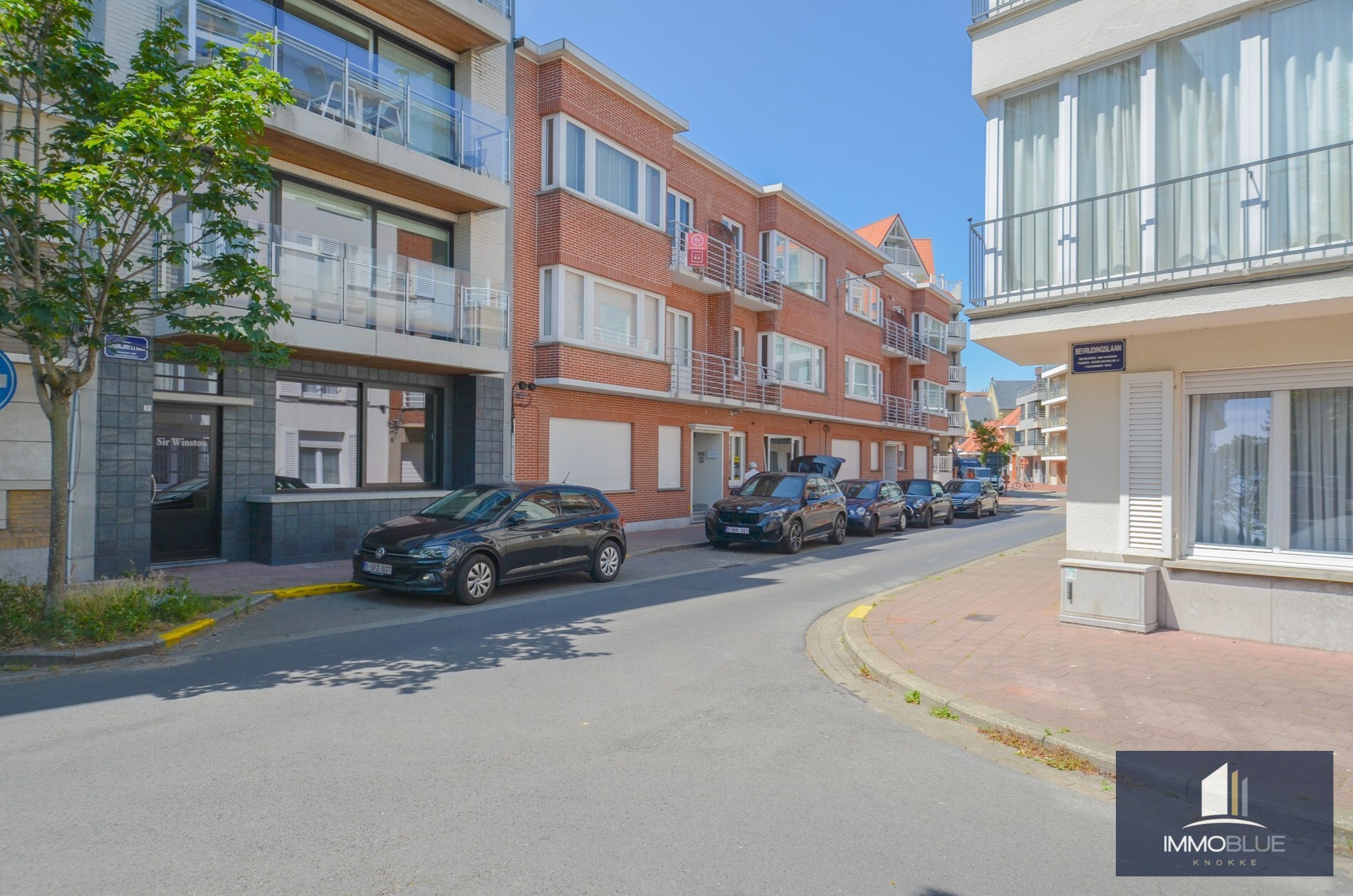 Appartement avec jardin situé au calme, à proximité de l’Avenue du Zoute. 