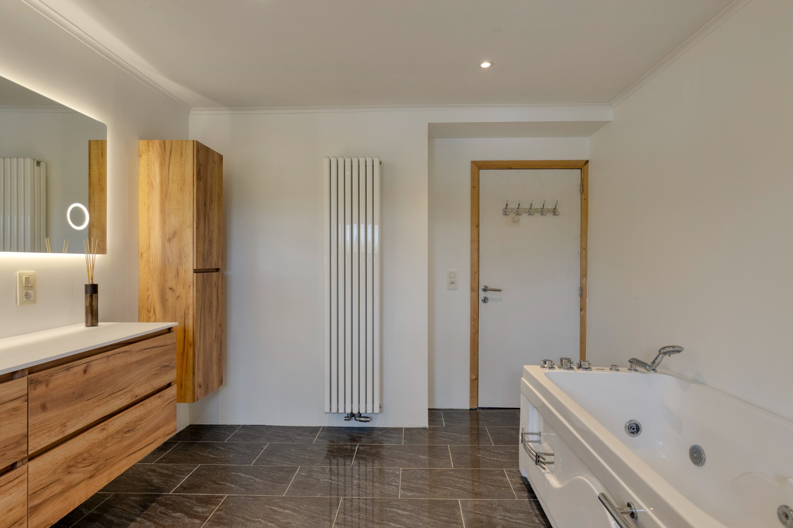 Mooie recent gerenoveerde ruime villa in Lubbeek met een bewoonbare oppervlakte van 310 m² - EPC  96KWH/m2 