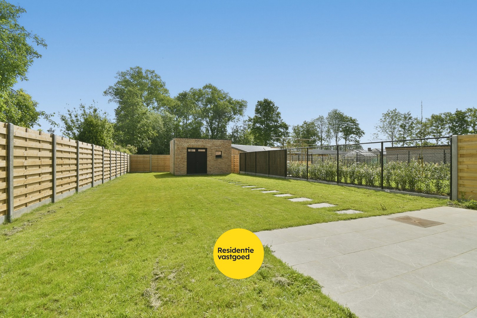 Nieuwbouwwoning met 3 slaapkamers en tuin te huur in Eernegem! 