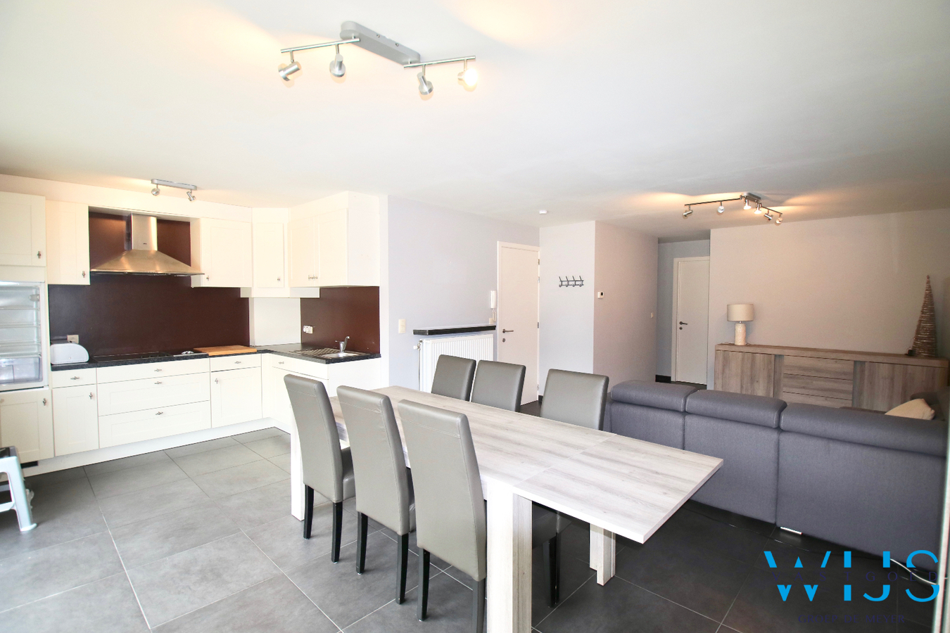 Tweeslaapkamerappartement  MET staanplaats te Zelzate! 