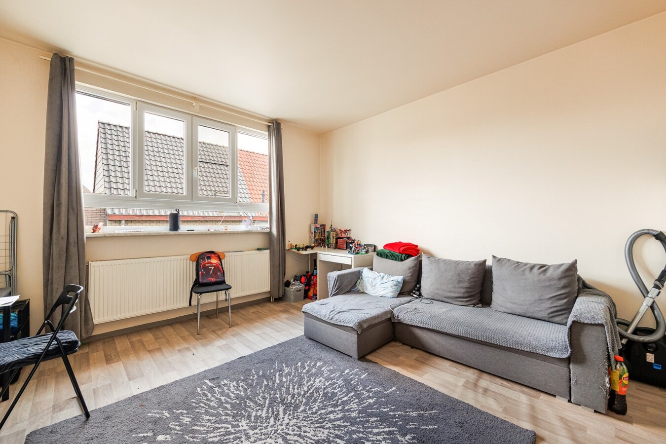 Vergunde opbrengsteigendom met 3 appartementen én handelsruimte! 