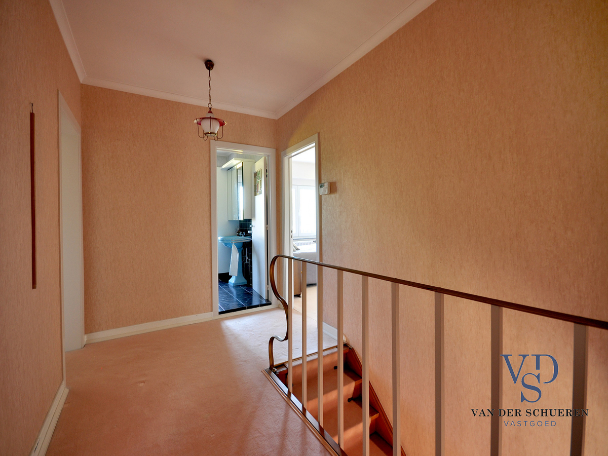 Zeer ruime herenwoning in centrum Gavere ! 