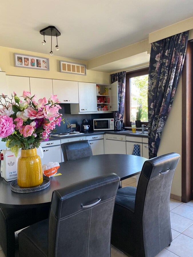 Appartement met 2 slaapkamers autostandplaats en terras te Koekelare 