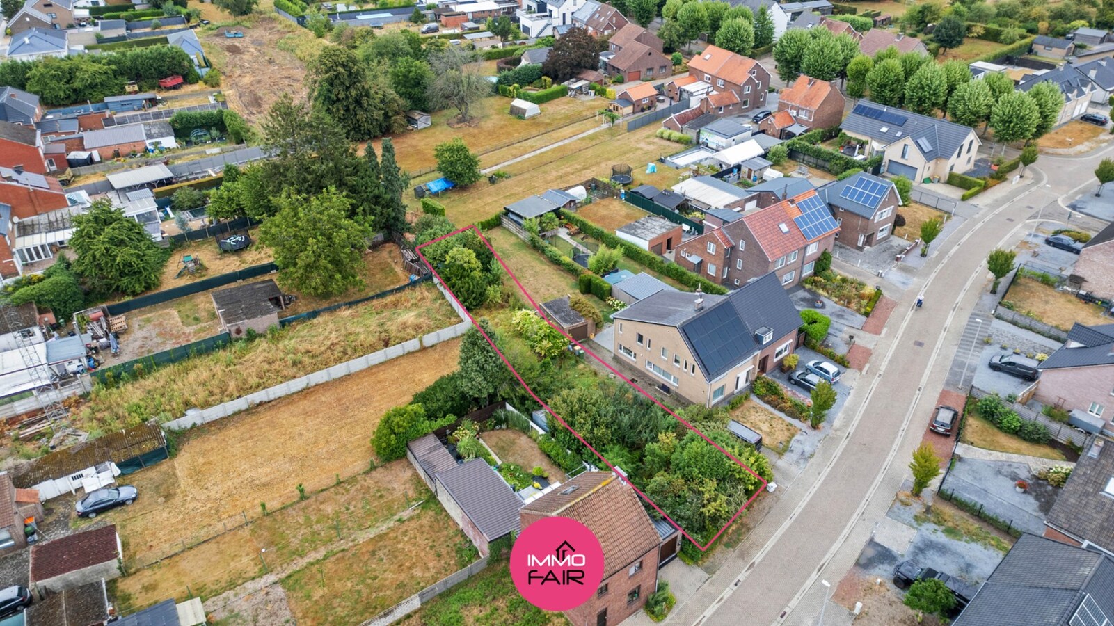 Bouwgrond voor open bebouwing in het centrum van Rekem 