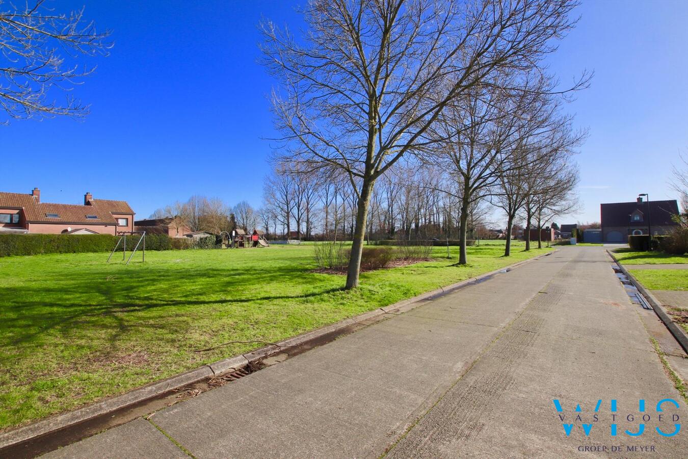 Uitzonderlijk goed gelegen woonhuis op een perceel van 841 vierkante meter in ERTVELDE! 