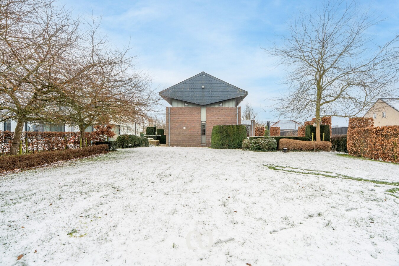 Bijzondere architectenwoning in groene en rustige omgeving 