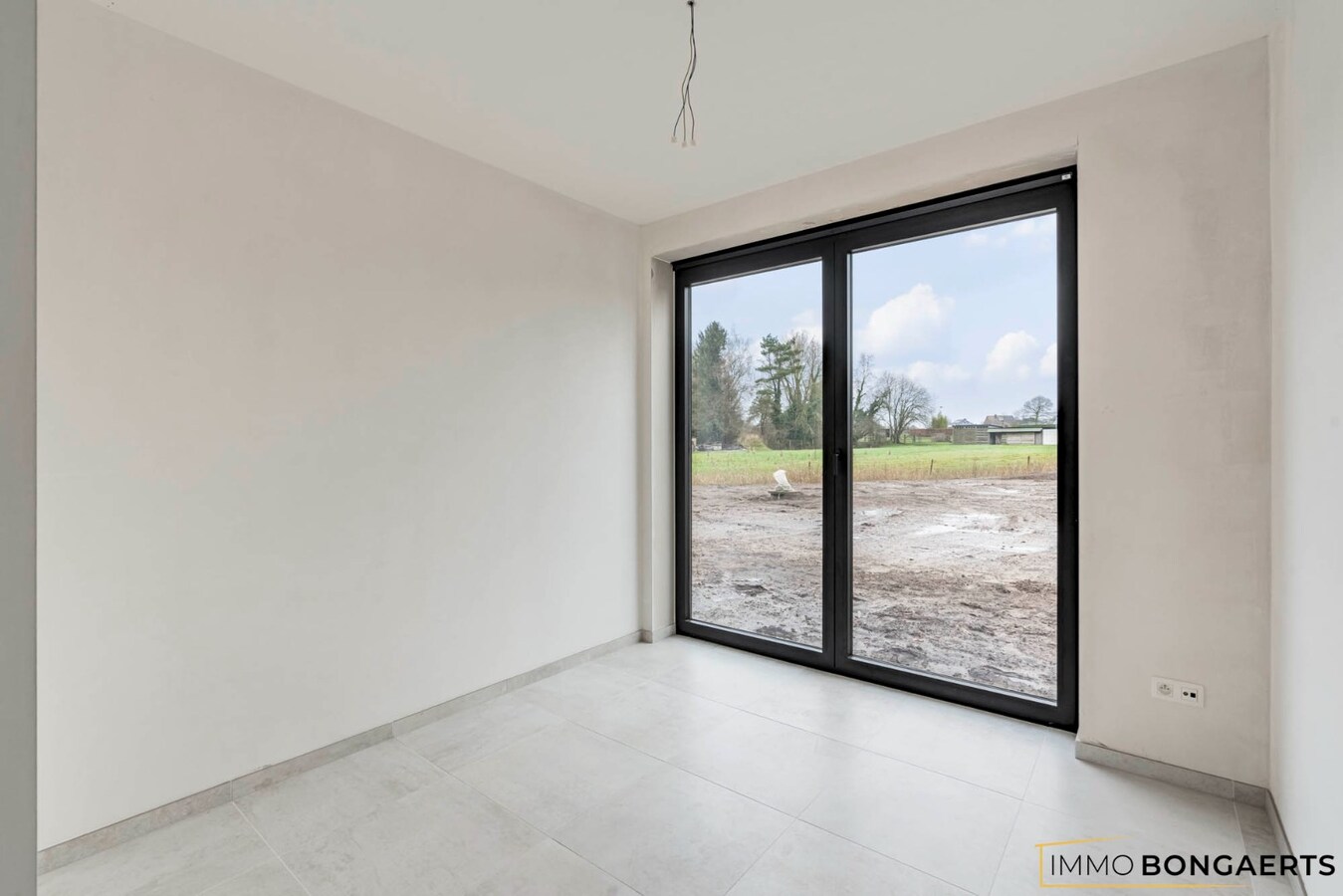 Gelijkvloers nieuwbouwappartement met 3 slaapkamers 