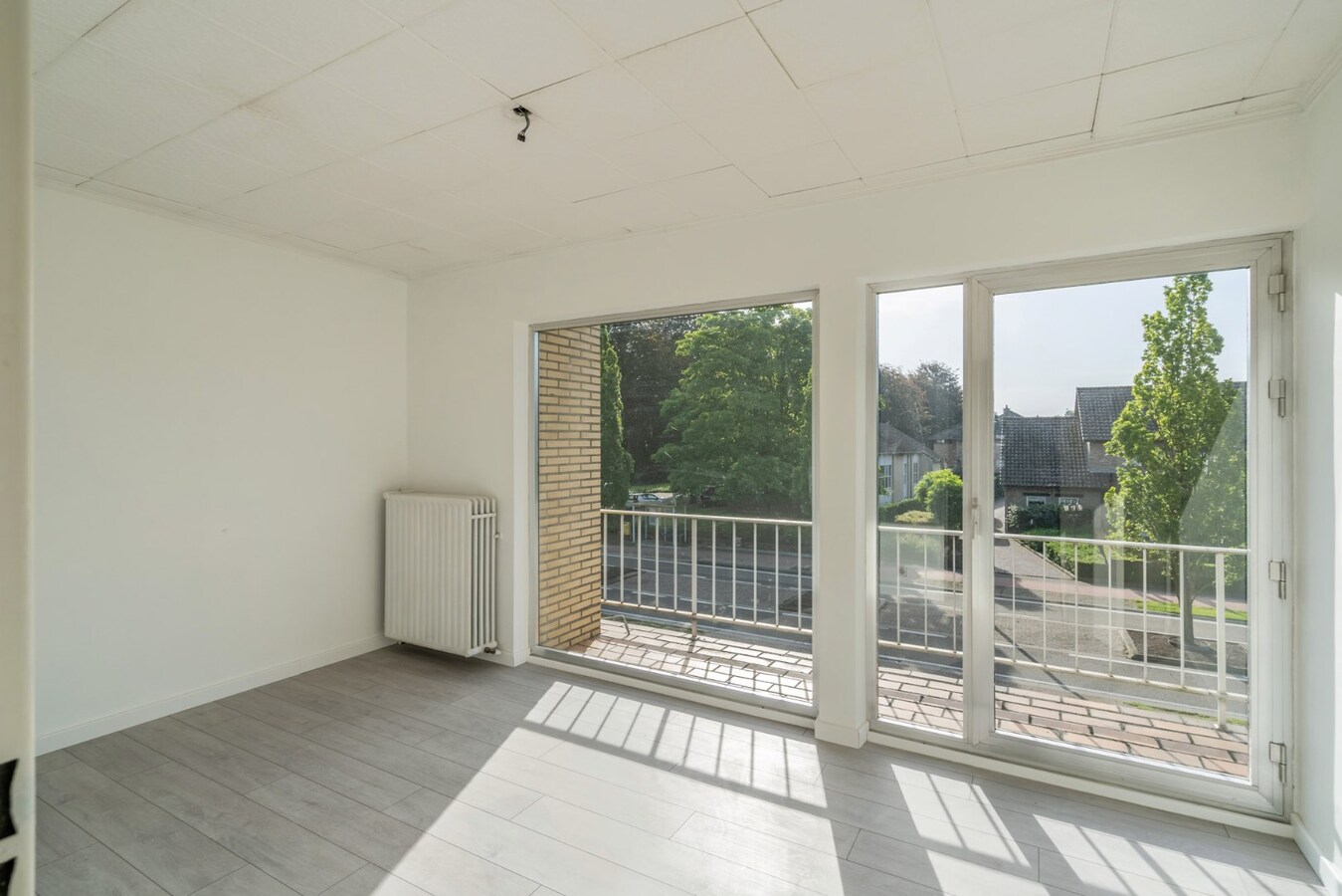 Gerenoveerde woning met 4 slaapkamers en 2 badkamers 