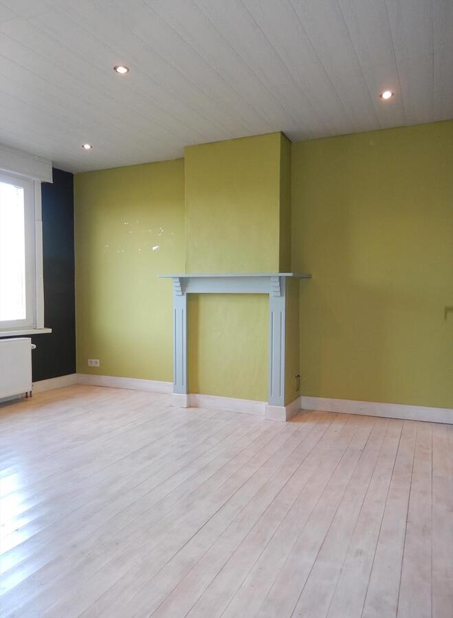 Charmante ruime woning te varsenare 