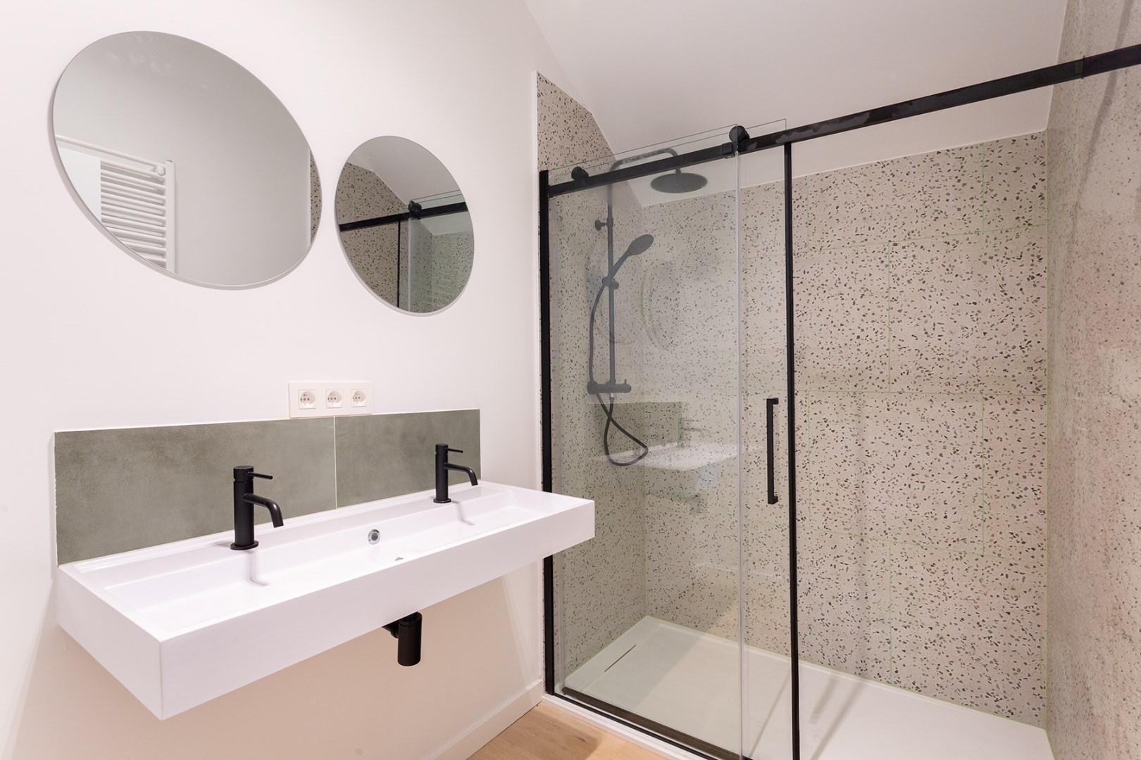 Uniek gerenoveerde en instapklare woning op toplocatie in Sint-Amandsberg 