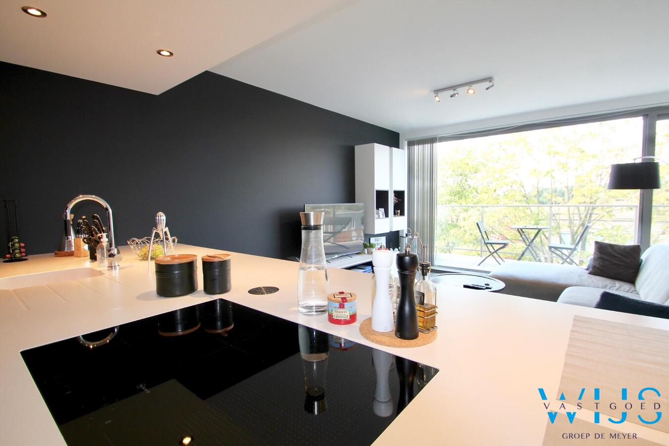 Prachtig afgewerkt appartement in hartje Wippelgem EVERGEM! 