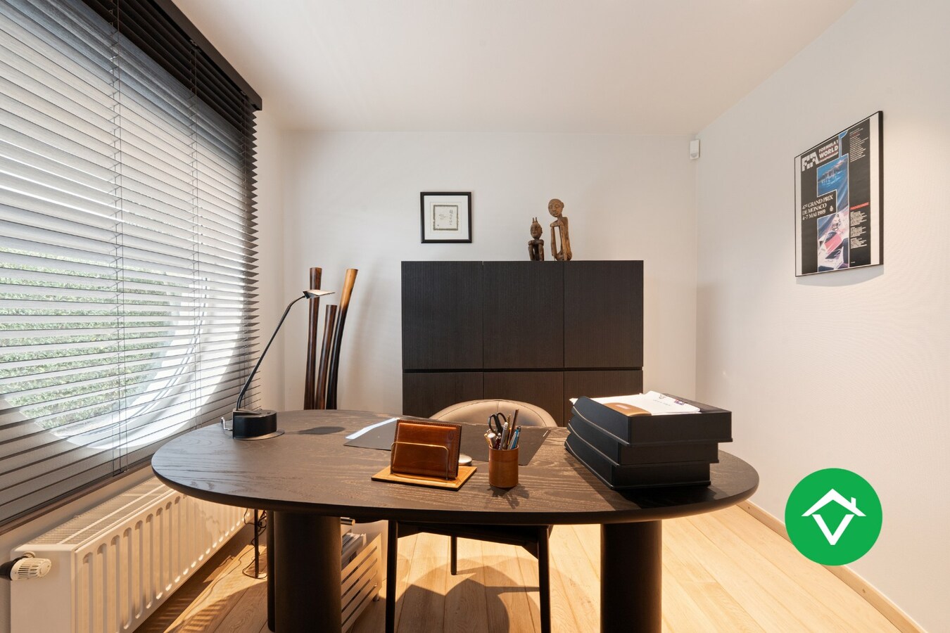 Stijlvolle alleenstaande villa met luxueus interieur en vier slaapkamers te Roeselare 