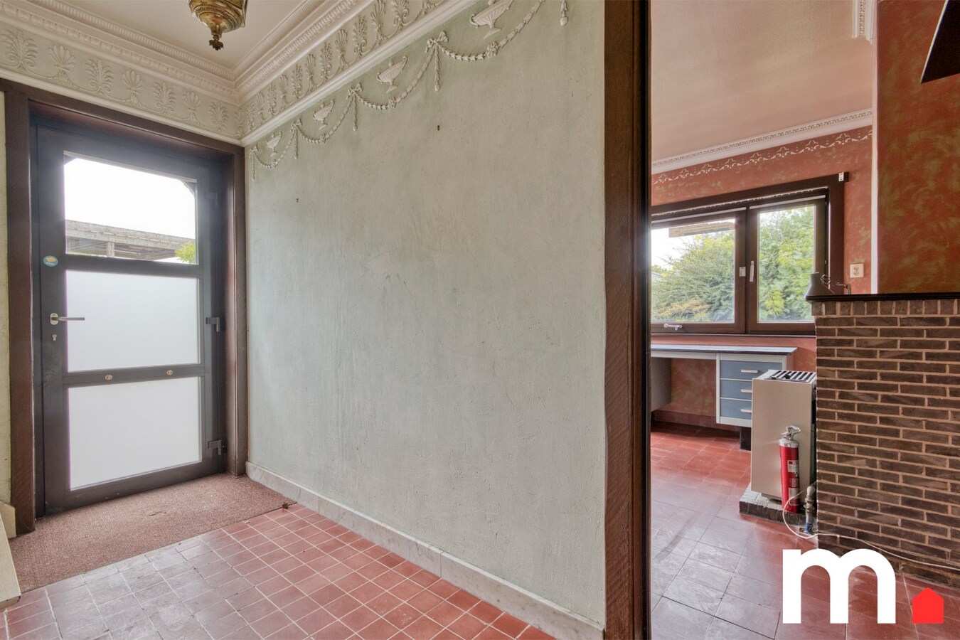 Unieke woning met zwembad en prachtig verzicht op het Preshoekbos ! 